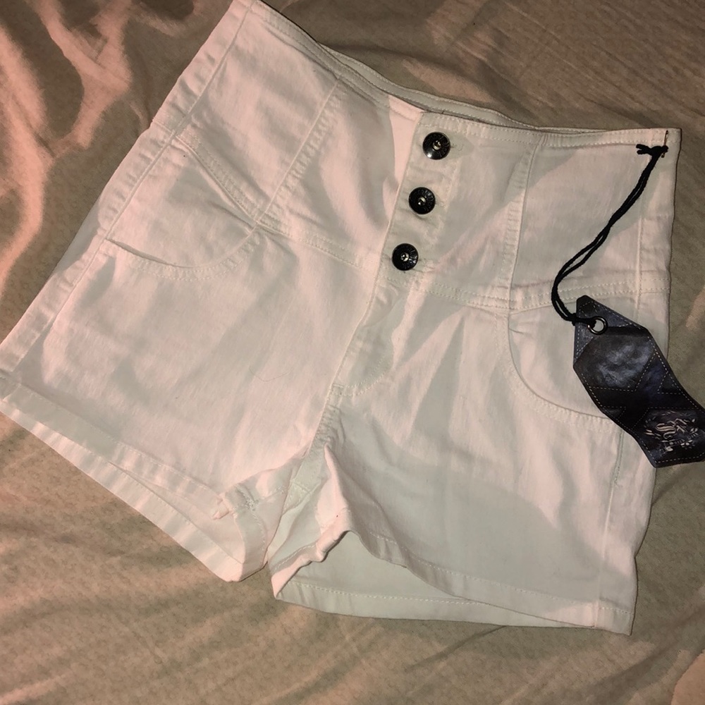 💋2 for $15💋 White high waisted denim shorts